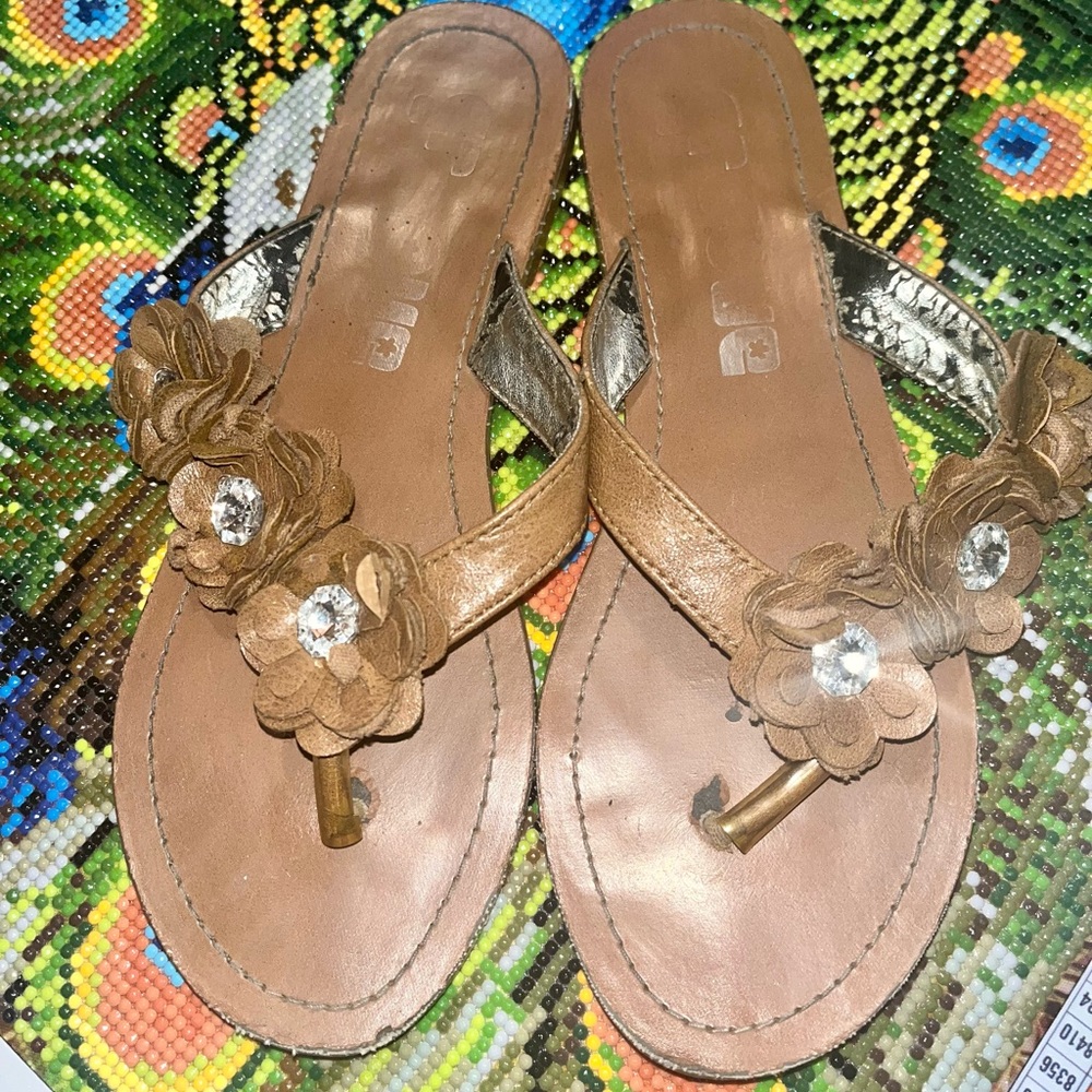 Womens sandals